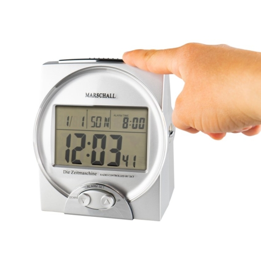 Sprechender lauter Funkwecker mit großer Anzeige und Ansage von Uhrzeit, Wochentag und Datum einfache Bedienung